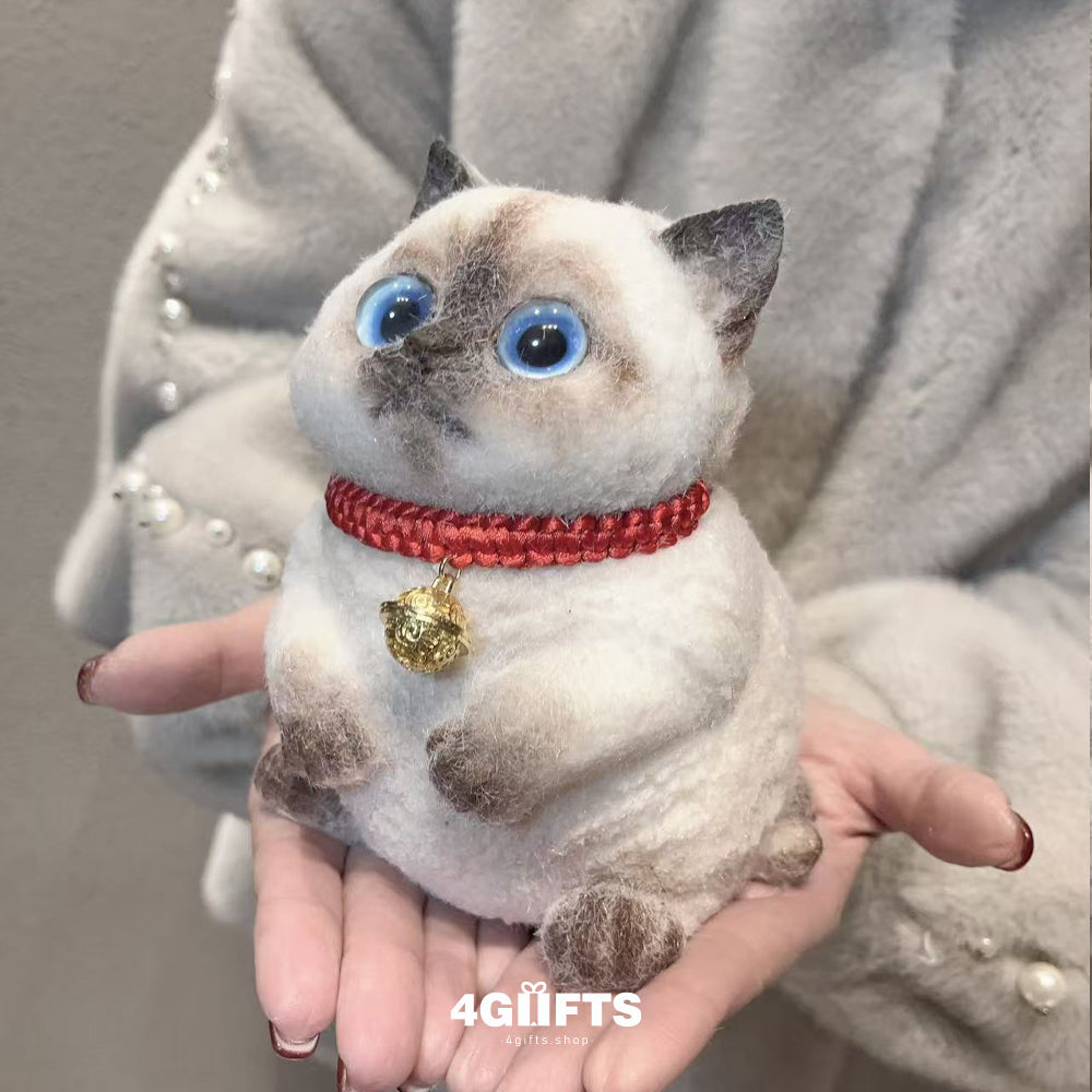 B09 Chubby Squishy Siamese Cat