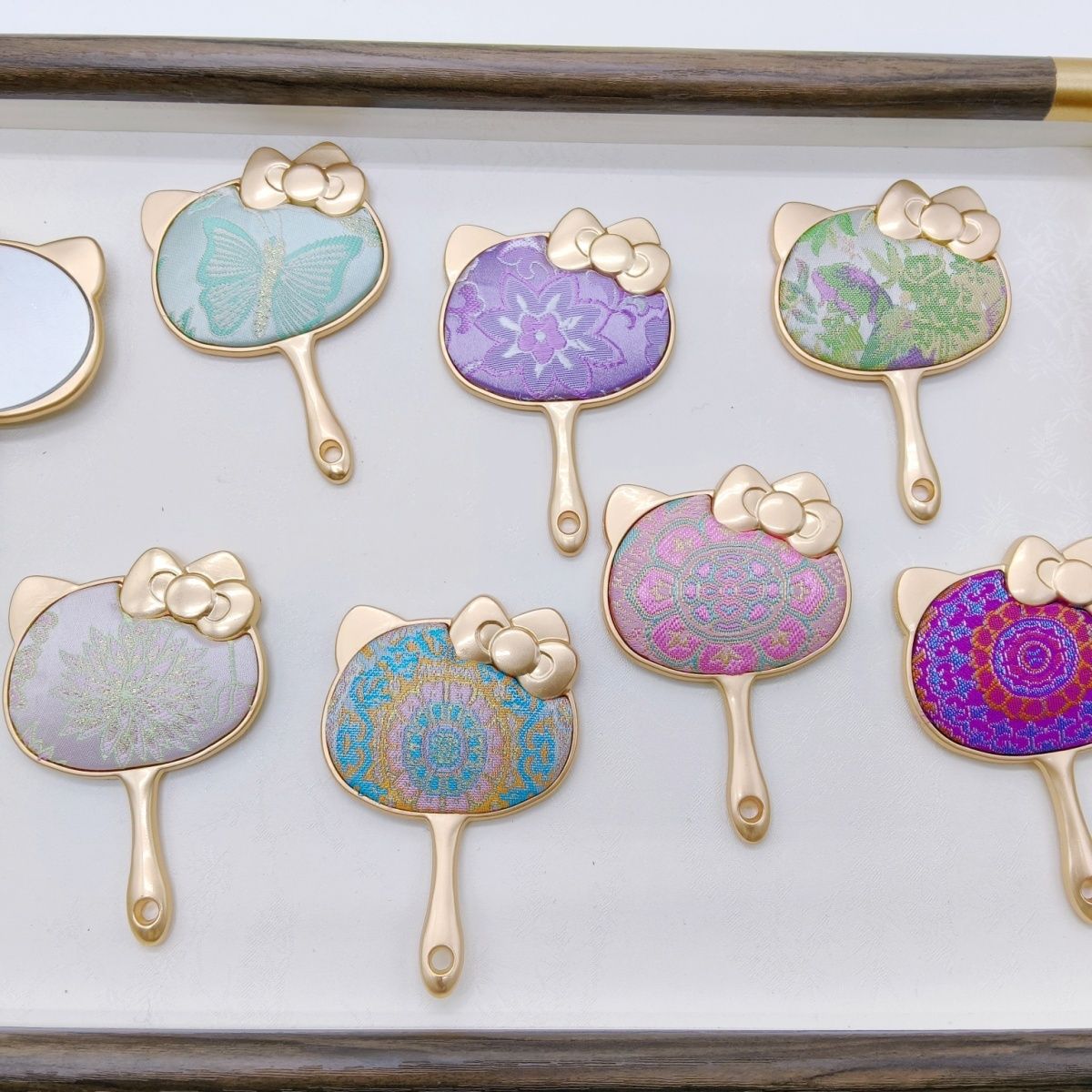 Song brocade small mirror