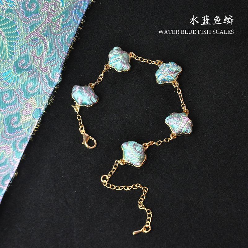 Bracelet