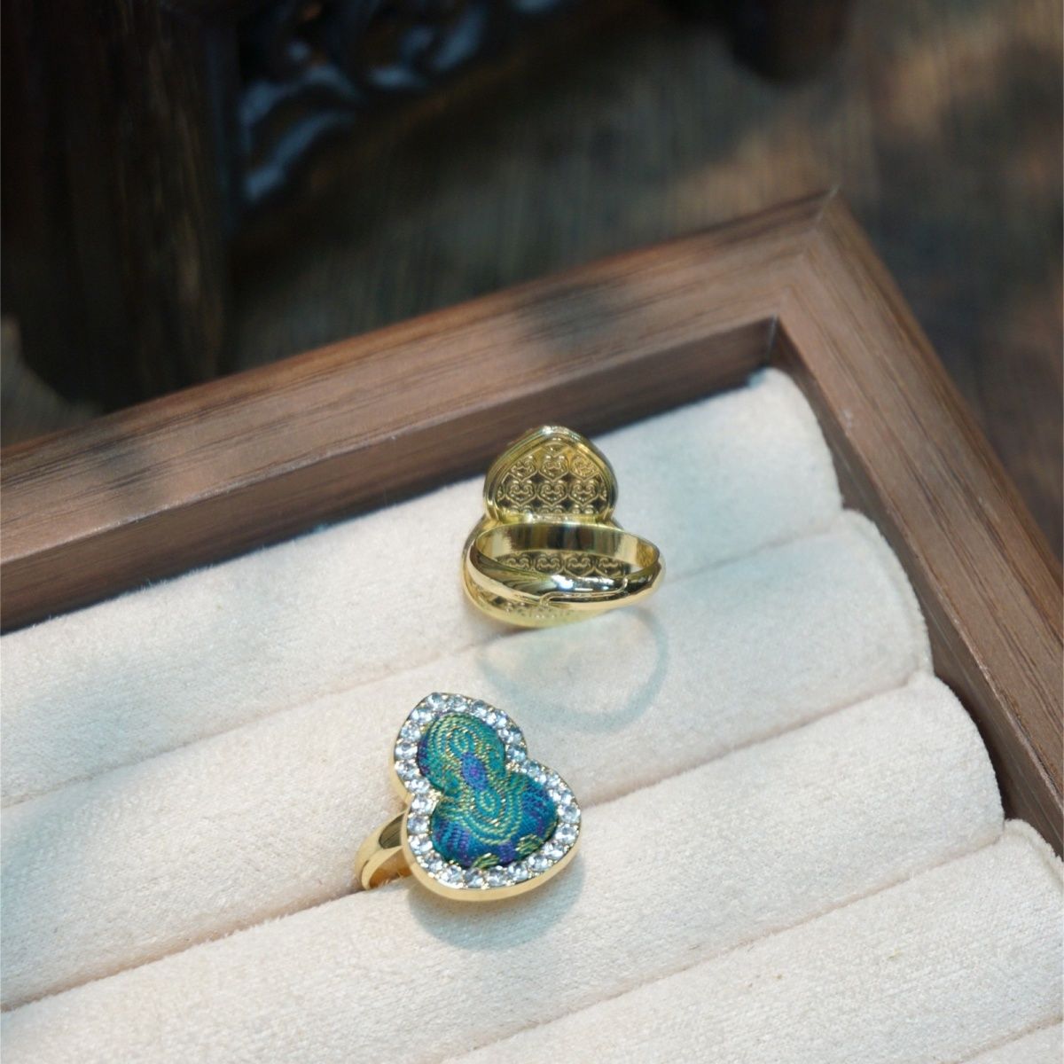 Ring
