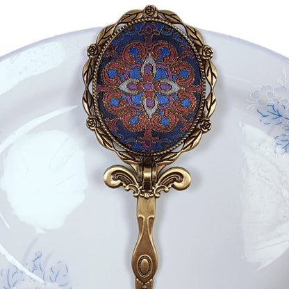 Song brocade small mirror