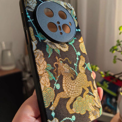 Phone case（Comes with a free phone charm）