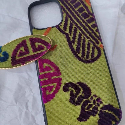 Phone case（Comes with a free phone charm）