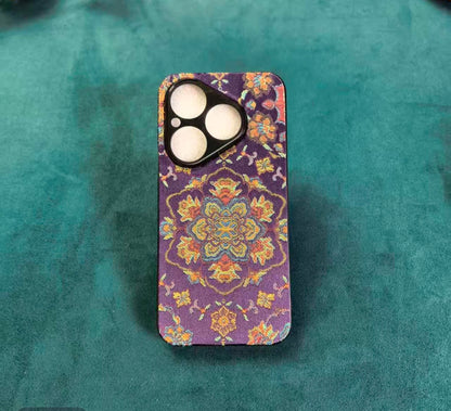 Phone case（Comes with a free phone charm）