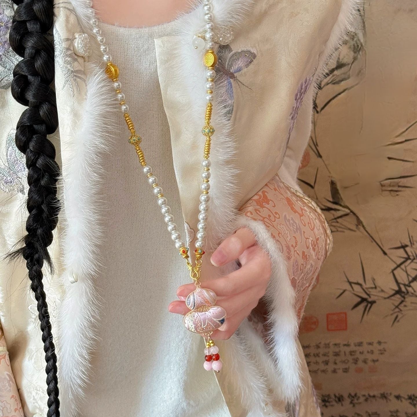 Necklace pendant