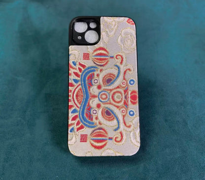 Phone case（Comes with a free phone charm）