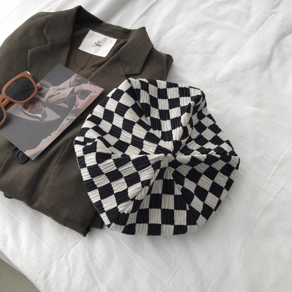 $9.9 hat mystery box Buy one get one free